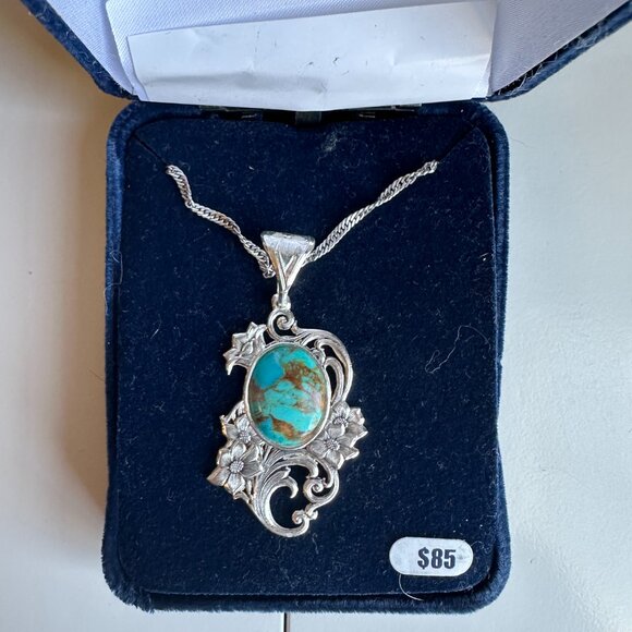 Montana Silversmith Turquoise Necklace - Picture 2 of 2